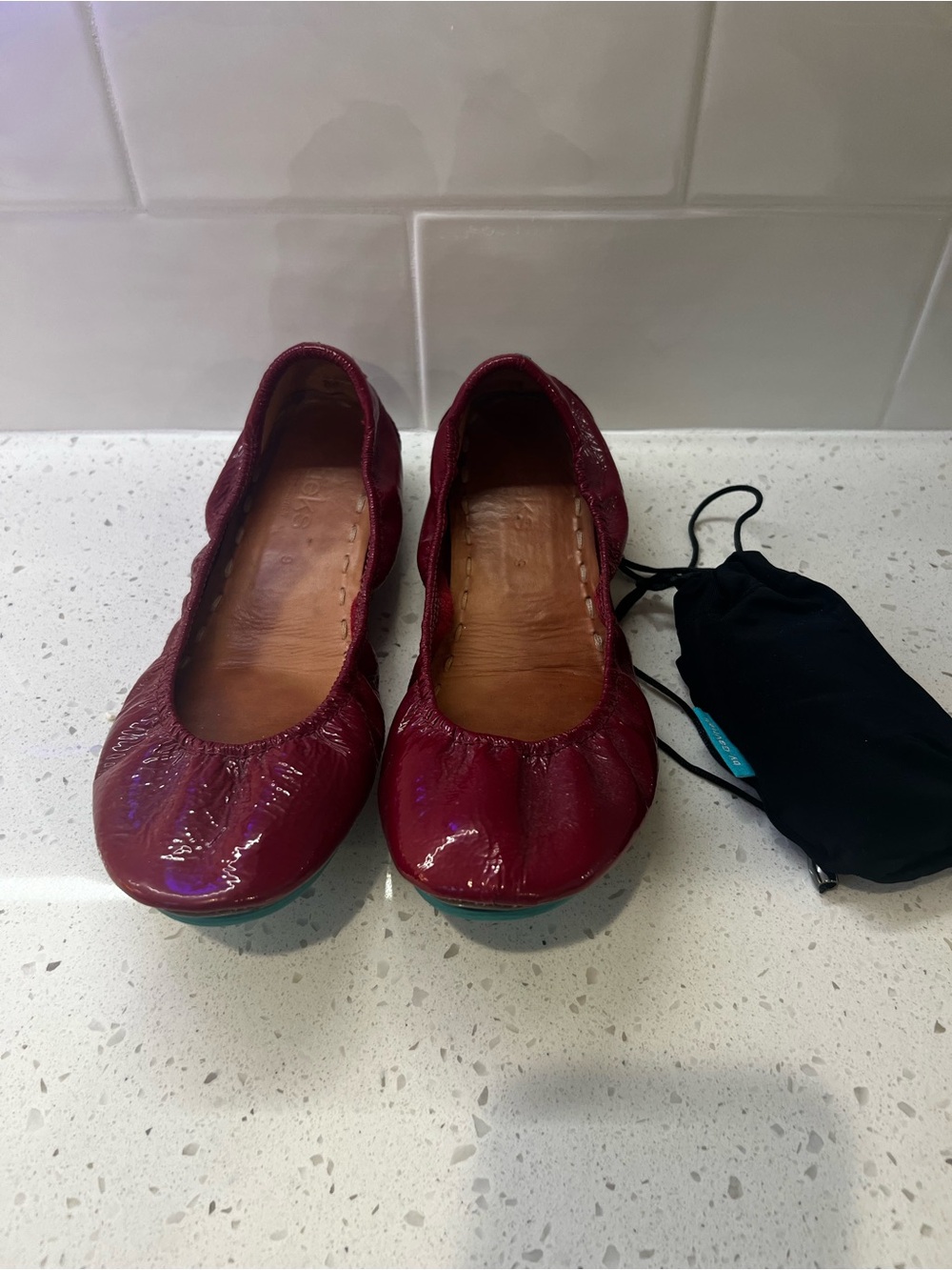 GUC size 9 Tieks red patent flats
